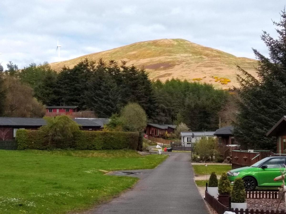 Lazy Days Lodge Glendevon Eksteriør bilde