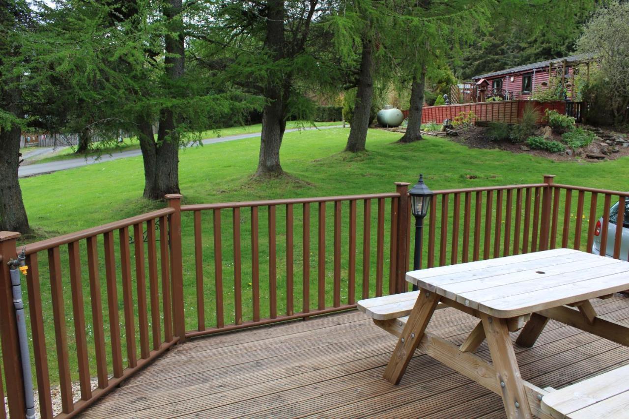 Lazy Days Lodge Glendevon Eksteriør bilde