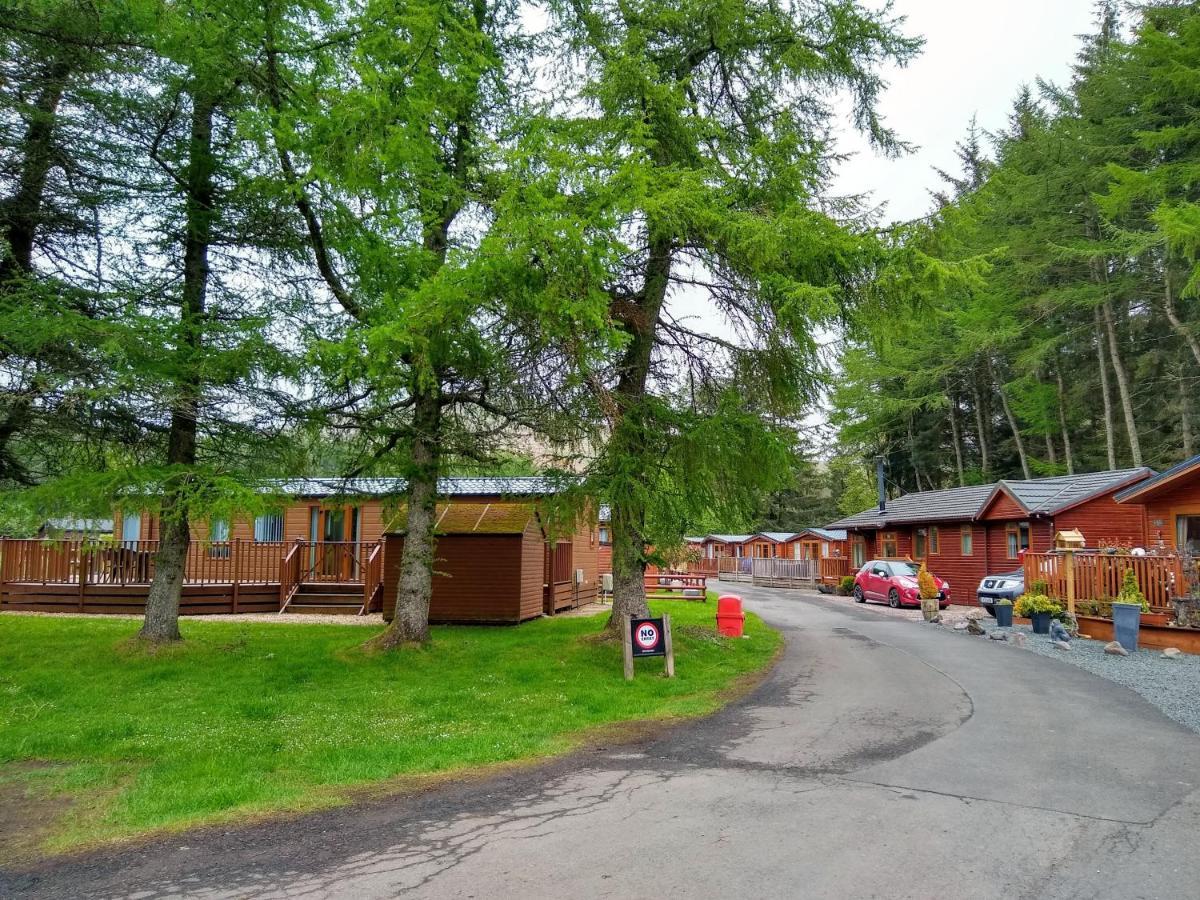 Lazy Days Lodge Glendevon Eksteriør bilde